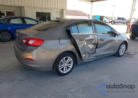 2019 Chevrolet Cruze Lt from USA, damaged, VIN 1G1BE5SM2K7114575
